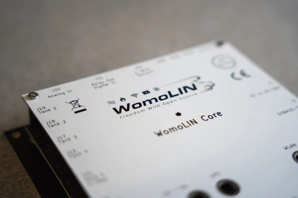 WomoLIN Logo